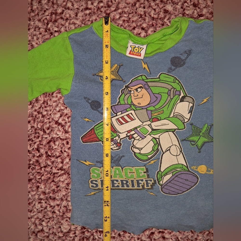 Buzz Lightyear sleep shirt - Picture 2 of 6